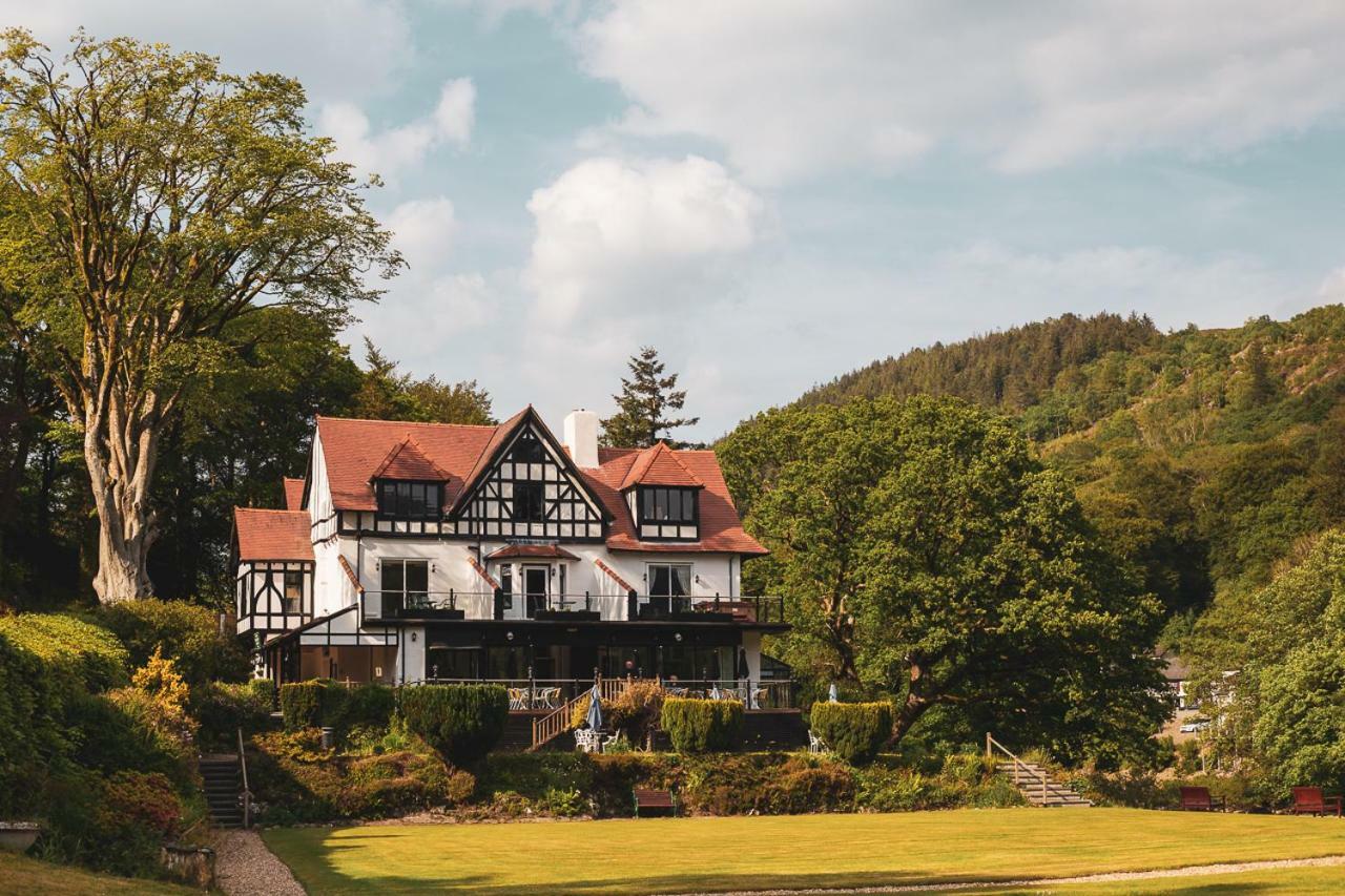 Craig-Y-Dderwen Riverside Hotel ベトウス・ア・コーエド エクステリア 写真